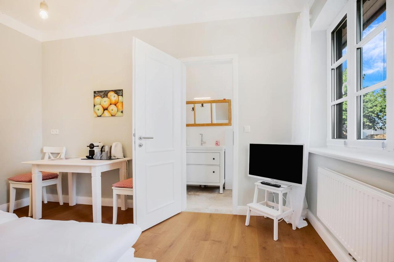 Ferien Hohes Elbufer Hotel Schnakenbek Ngoại thất bức ảnh
